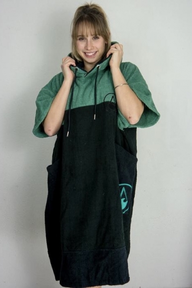 WAVE HAWAII Poncho Move| Surfwax Surf Clothing shop since 2010