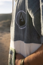 WAVE HAWAII Poncho Curitiba Gobtuvas|Surfwax Surf stiliaus aprangos parduotuvė nuo 2010| Laisvalaikio Apranga
