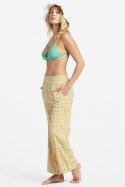 Billabong Into You Trousers| Moteriškos kelnės| Surfwax Surf stiliaus aprangos parduotuvė nuo 2010| Laisvalaikio Apranga