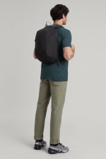 Kathmandu Gluon Beyond Pack 18L Kuprinė| Surfwax Surf stiliaus aprangos parduotuvė nuo 2010| Laisvalaikio Apranga