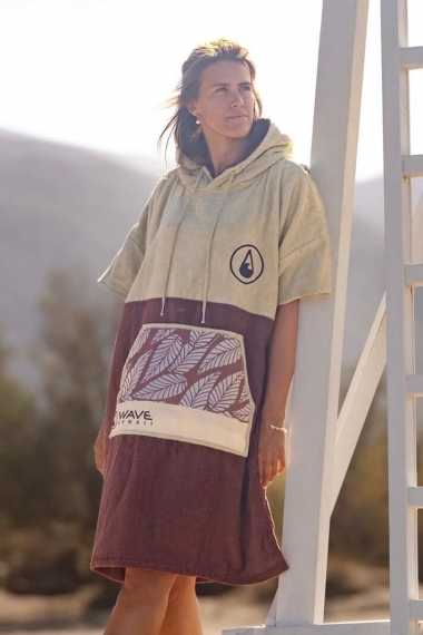 WAVE HAWAII Poncho Leevs | Surfwax Surf Clothing shop since 2010