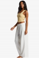 Billabong Follow Me Trousers| Moteriškos kelnės| Surfwax Surf stiliaus aprangos parduotuvė nuo 2010| Laisvalaikio Apranga