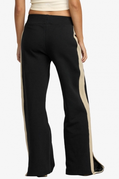 Rvca Benchwarmer Pants| Moteriškos Kelnės| Surfwax Surf stiliaus aprangos parduotuvė nuo 2010| Laisvalaikio Apranga