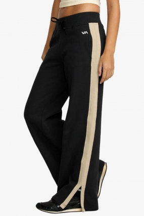Rvca Benchwarmer Pants| Moteriškos Kelnės| Surfwax Surf stiliaus aprangos parduotuvė nuo 2010| Laisvalaikio Apranga