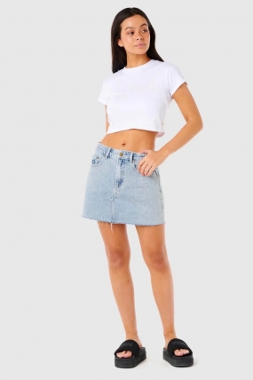 RipCurl Tabby 2.0 Denim Mini Moteriškas Sijonas| Surfwax Surf stiliaus aprangos parduotuvė nuo 2010| Vasariškas Sijonas