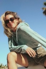 Oxbow VELVET Hoodie| Moteriškas Džemperis | Surfwax Surf stiliaus aprangos parduotuvė nuo 2010 |Trumpas Bliuzonas