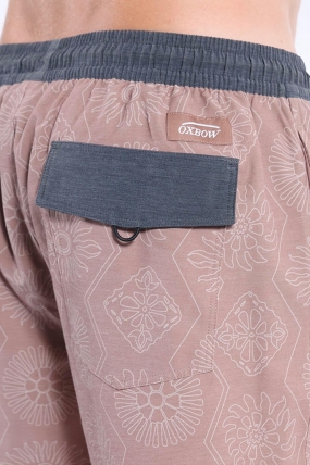 Oxbow MOTEL Men's Boardshorts | Beach And Holiday Swimwear | Comfortable Stretch Swim Shorts | Water Activities 