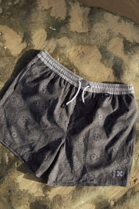Oxbow MOTEL Men's Boardshorts | Beach And Holiday Swimwear | Comfortable Stretch Swim Shorts | Water Activities 