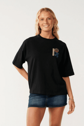 RipCurl Surf The World Boxy Moteriški Marškinėliai | Oversized Medvilniniai Marškinėliai | Boxy Fit Marškinėliai Laisvalaikiui
