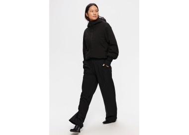 Elvine Disa Moteriška Striukė | Black
