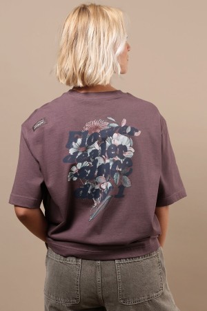 Oxbow Dealer Women's T-Shirt | Color Raisin | Surfwax