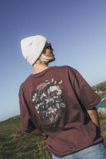 Oxbow Dealer Women's T-Shirt | Color Raisin | Surfwax