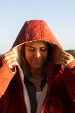 Wave Hawaii Storm Robe Yukon Unisex Pončas | Red | Surfwax