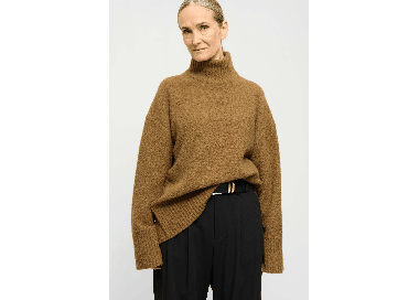 Elvine Neija Women's Sweater | Bronze | Surfwax