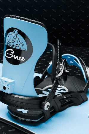 Bent Metal Axtion Snowboard Binding | Black/Blue | Surfwax